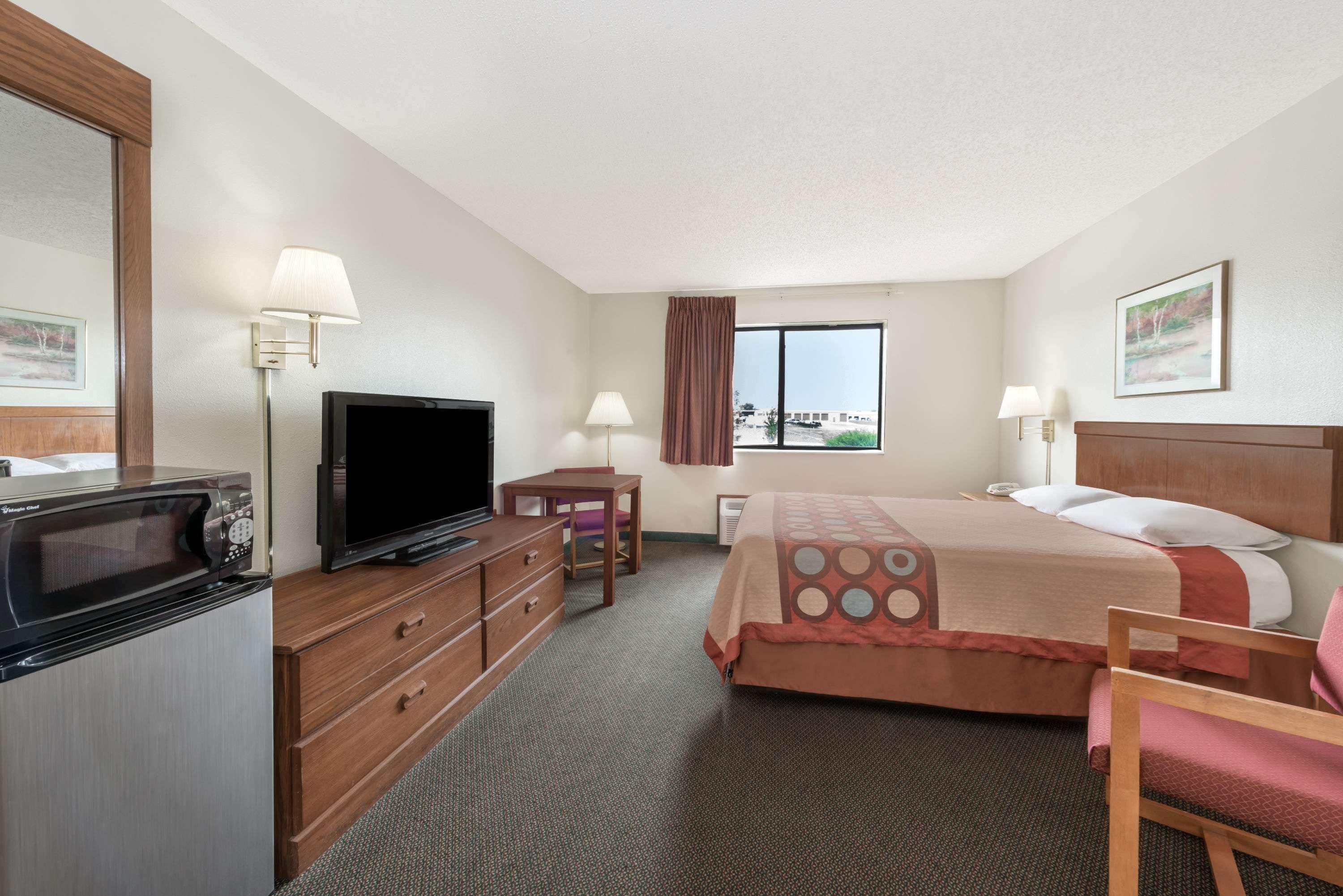 Super 8 By Wyndham Smithville Lake Exteriör bild