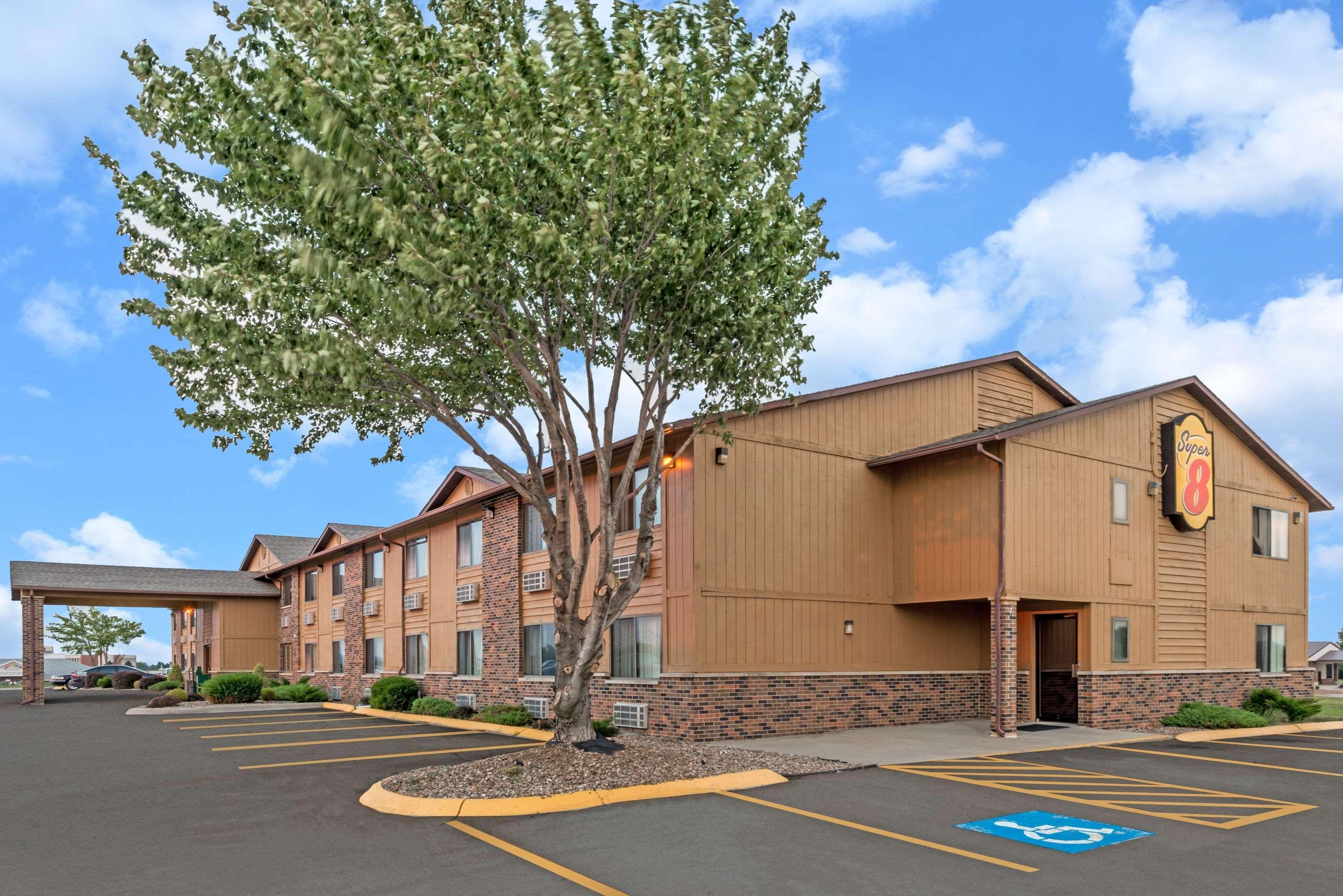 Super 8 By Wyndham Smithville Lake Exteriör bild
